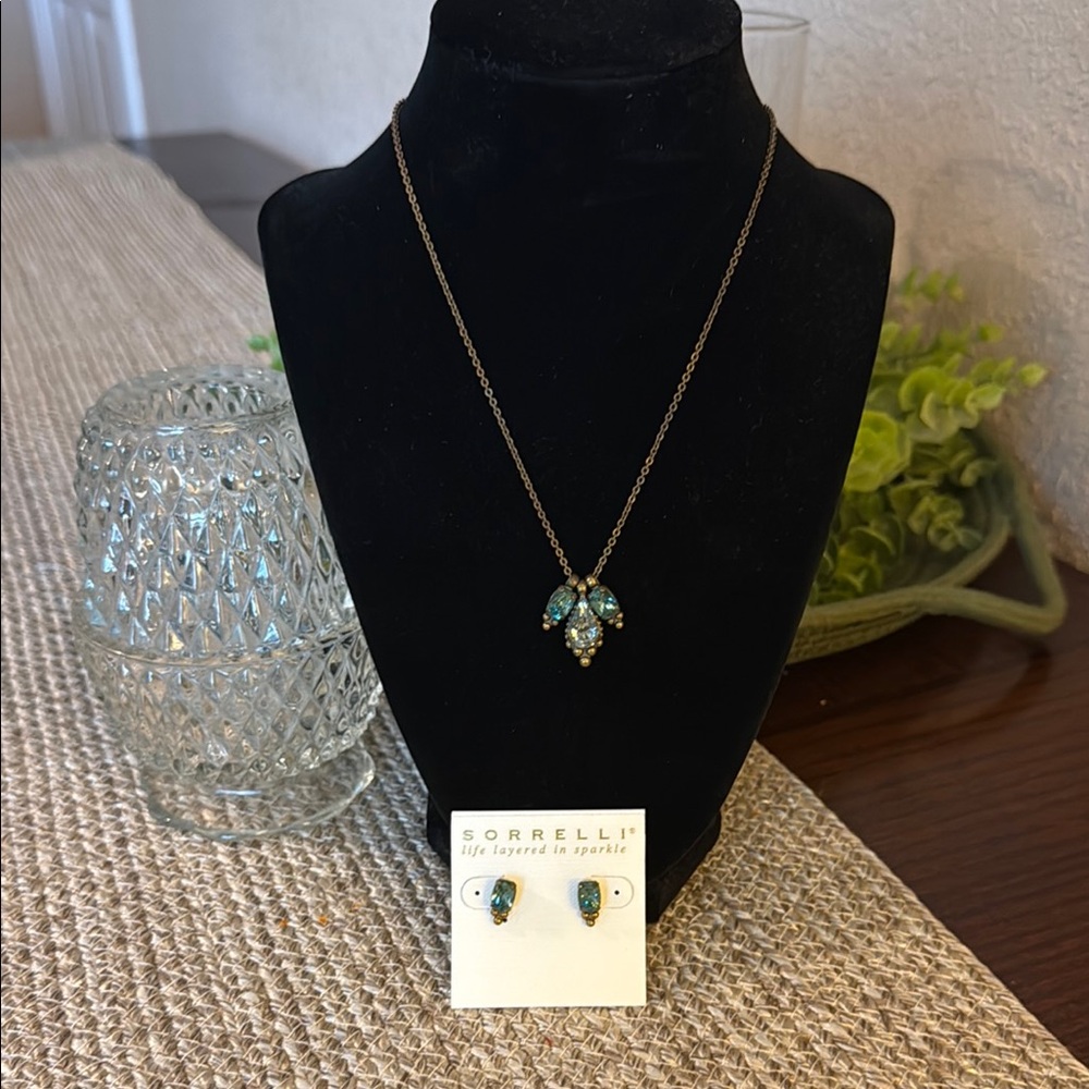 Sorrelli Gold and Blue Botanical Necklace